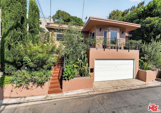 Photo - 1515 Rendall Pl