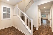 Photo - Village at Los Carneros 5 bdrm / 3 bth Hom... House