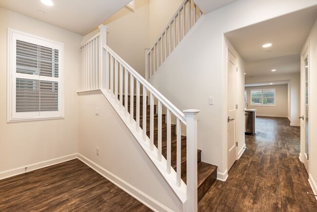 Photo - Village at Los Carneros 5 bdrm / 3 bth Home w/ 2-Car Garage and AC!