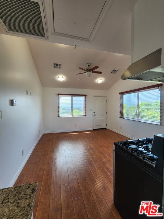 Photo - 17118 Oak View Dr