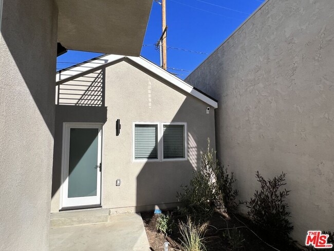 Photo - 1337 23rd St Unit E