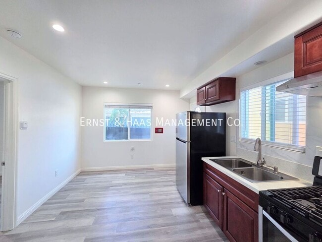 Photo - 1759 Cerritos Ave Unit A