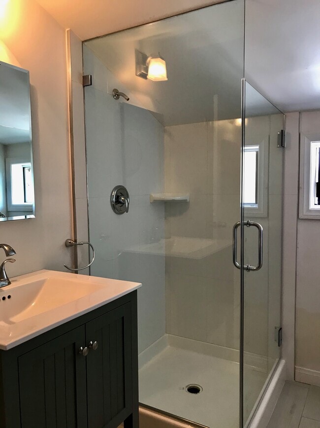 Photo - 656 Grand Ave