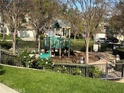 Photo - 4868 Petersen St