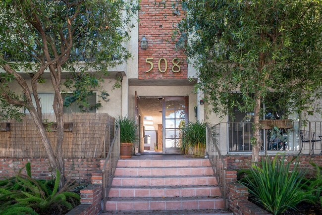 Building Photo - 508 Ashland Ave Unit 216