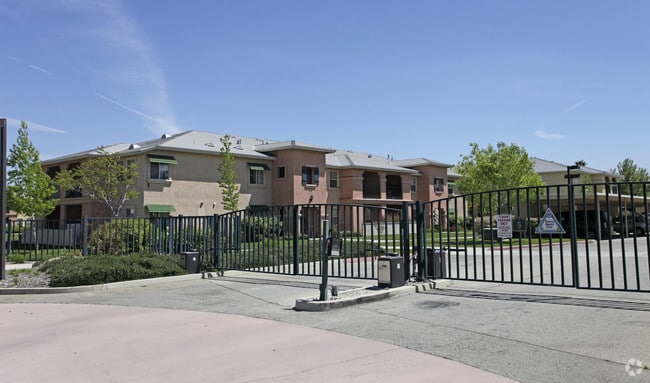 Building Photo - Sierra View Gardens Rental
