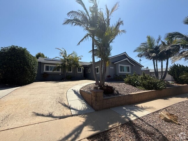 Building Photo - Beautiful, Remodeled 4 Bed, 2.5 Bath in th... Rental