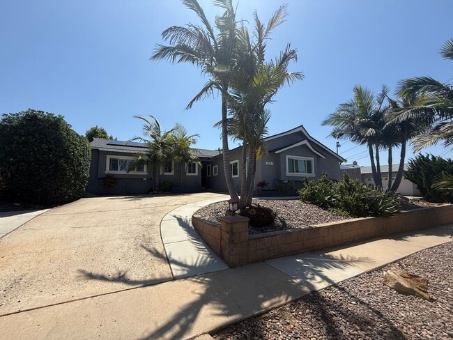 Beautiful, Remodeled 4 Bed, 2.5 Bath in th... - Beautiful, Remodeled 4 Bed, 2.5 Bath in th... House