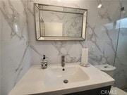 Photo - 14728 Kingsbury St