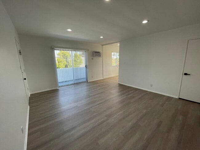 Photo - 3633 Kelton Ave Unit 3