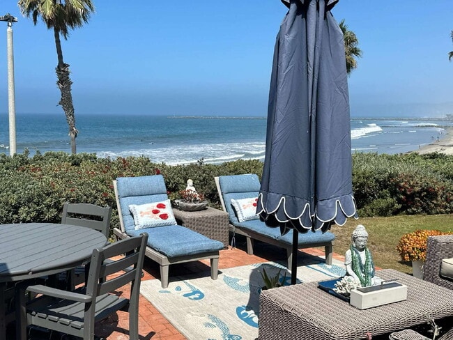 Building Photo - 2/Bed 1 Bath Beach Front Cottage Unit 24