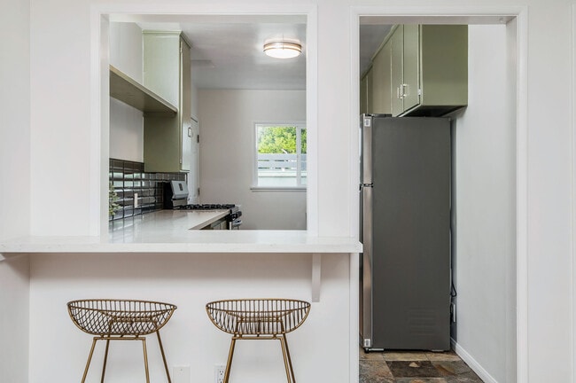 Photo - 2115 Ocean Park Blvd Unit 4