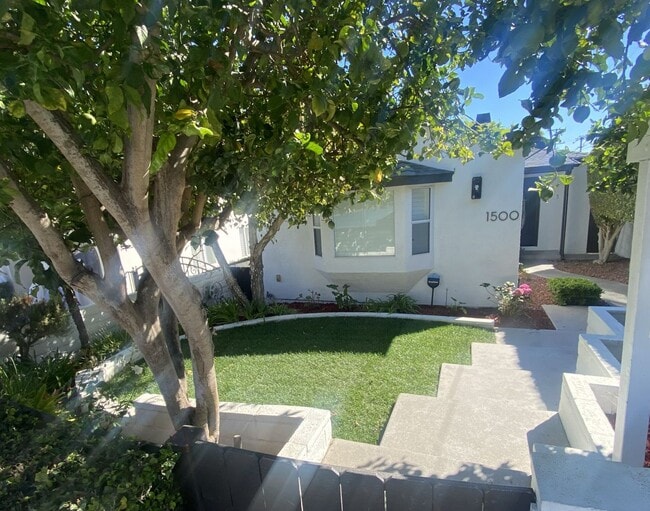 3 Bdrm Manhattan Beach Home! - 3 Bdrm Manhattan Beach Home!
