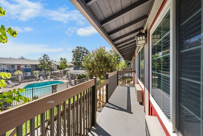Sundial Apartments - Sundial Apartments