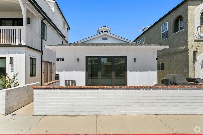 Building Photo - 311 33rd St Rental