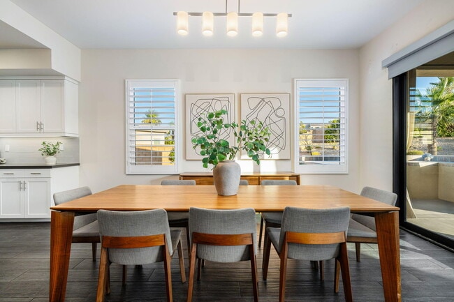 Photo - 74425 Zeppelin Dr