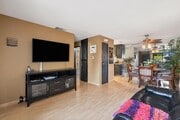 Photo - 2822 N Auburn Ct Unit 208