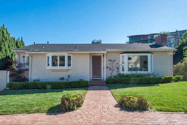 Photo - 7120 Pacific View Dr