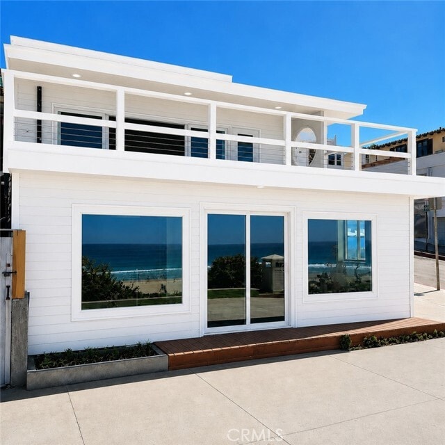 Building Photo - 3600 The Strand Unit A