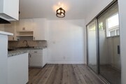 Photo - 460 Vista Ave Unit B
