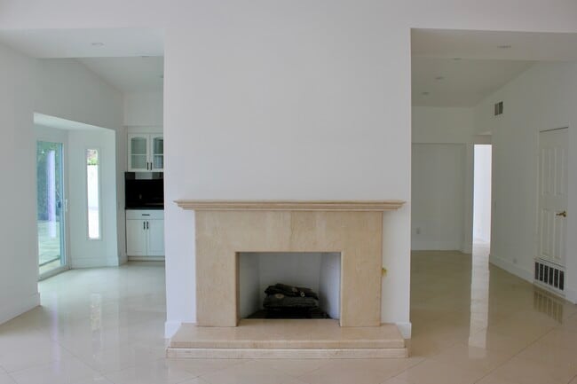 Photo - 1265 Bienveneda Ave