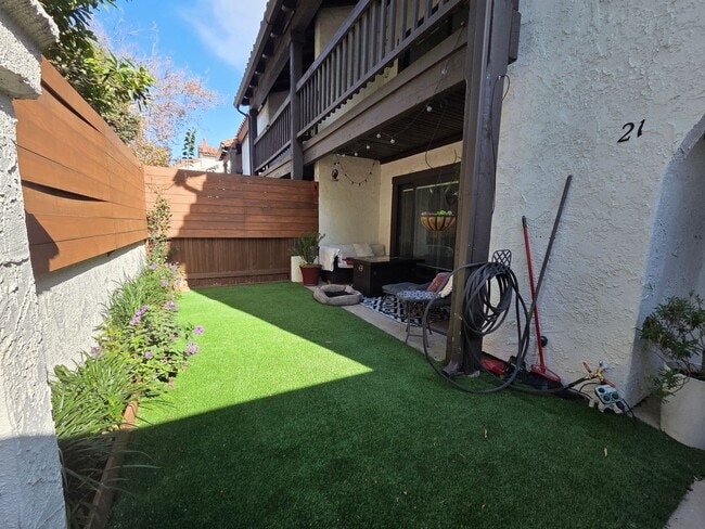 Photo - 2 Bedroom 2.5 Bath Town House in West Ventura