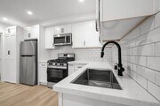 Photo - 3335 Stocker St W Unit 1/4