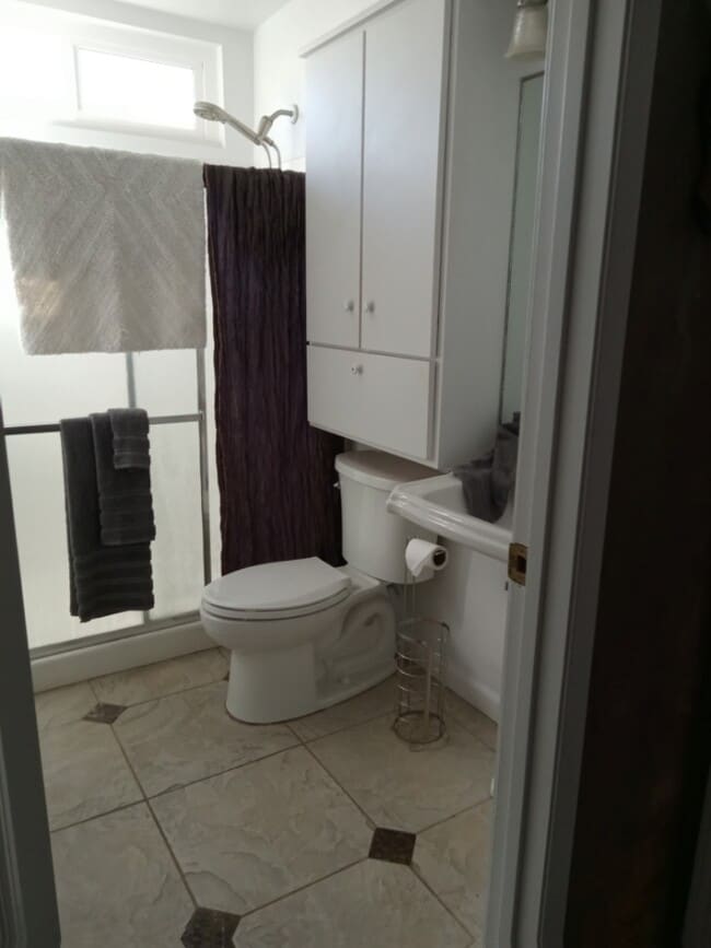 Photo - 8729 Langholm Rd