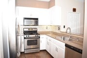 Photo - 3 bd 2.5 ba, Condo With Community Pool (Chula Vista, 91910)