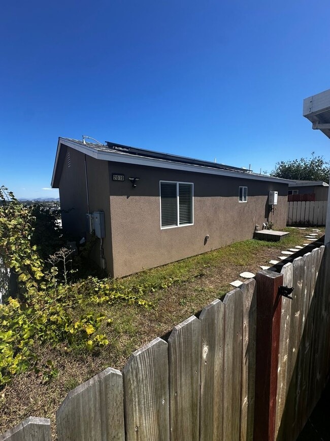 Building Photo - 2015-2019 Burroughs Street Unit 2019
