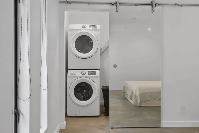 Photo - 9682 Yoakum Dr