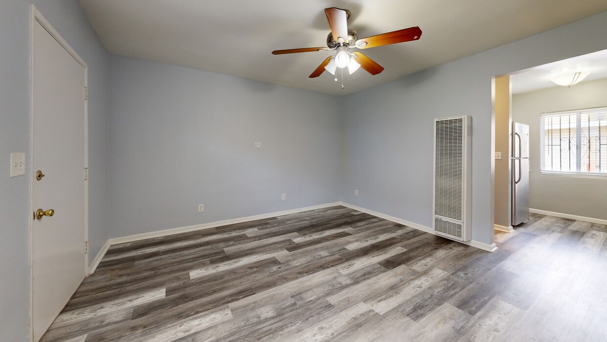 3D Tour - 11440 Old River School Rd