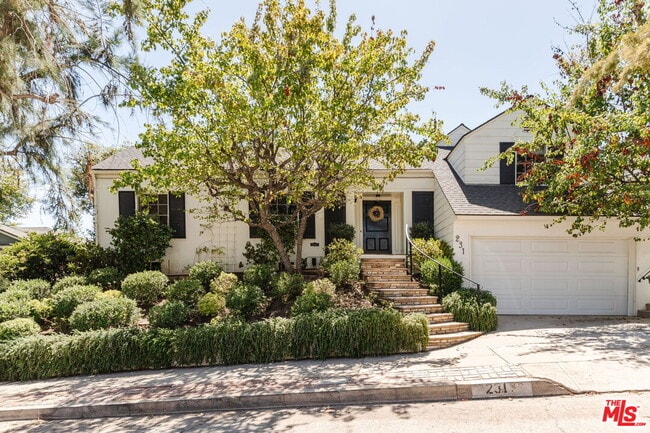 Building Photo - 231 S Thurston Ave