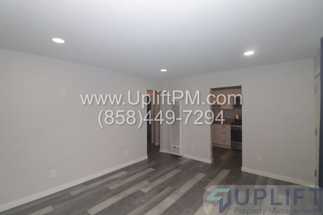 Photo - 4167 Wightman St