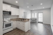 1BR, 1BA - 575SF - Kitchen, Living Room - Harbor Grove Apartments