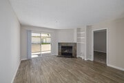 2BR, 2BA - 940SF - Living Room - Elan Shadowridge Meadows