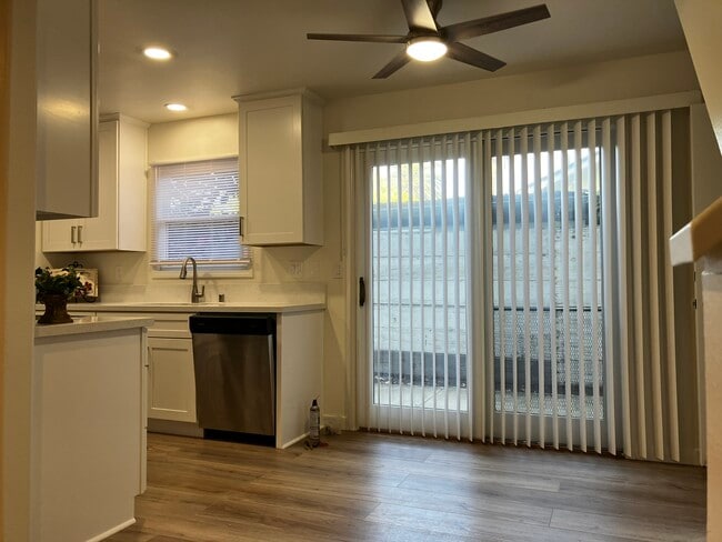 Photo - 629 S Glassell St