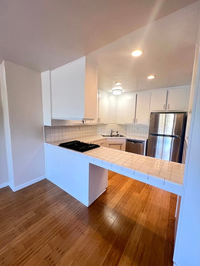 Photo - 2637 S Centinela Ave Unit 07