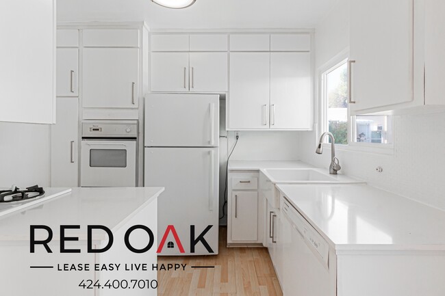 Photo - 1327 Laurel Ave Unit 12