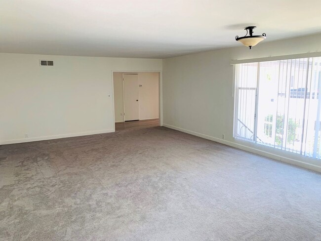 Photo - 1021 Grove