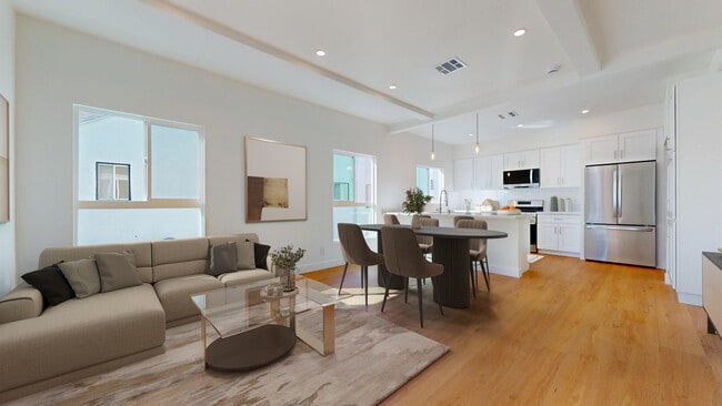 Building Photo - 5133 W 21st St Unit 5133.5