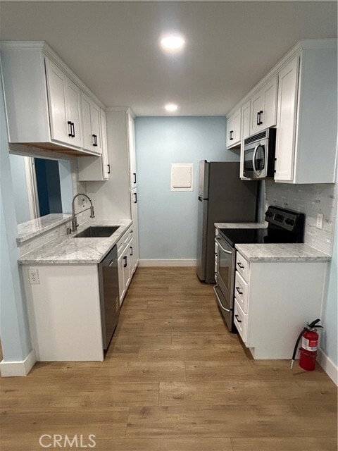 Building Photo - 1345 Cabrillo Park Dr Unit M13