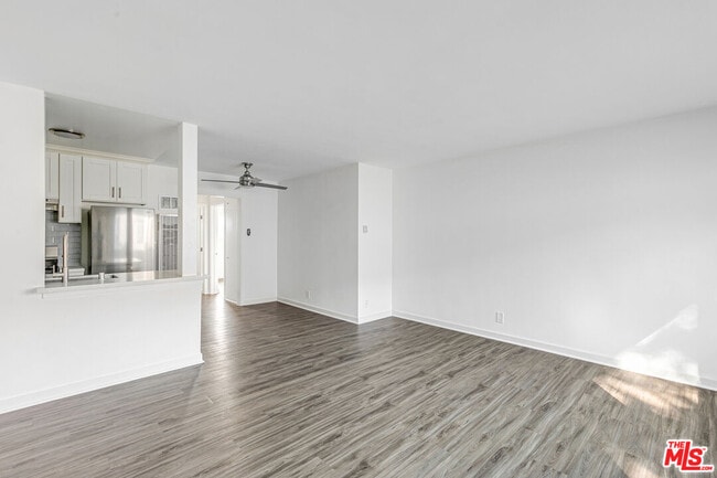 Photo - 1323 11th St Unit 2