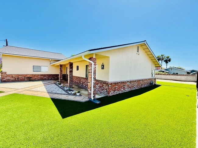 Photo - 1723 Ivy Rd