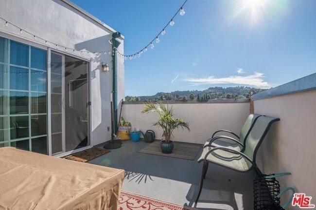 Photo - 4343 Ventura Canyon Ave Unit 103