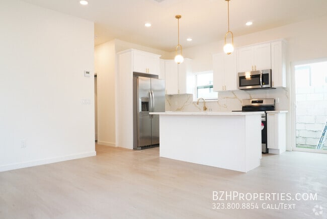 Building Photo - 1513 S Hayworth Ave Unit 2 Rental