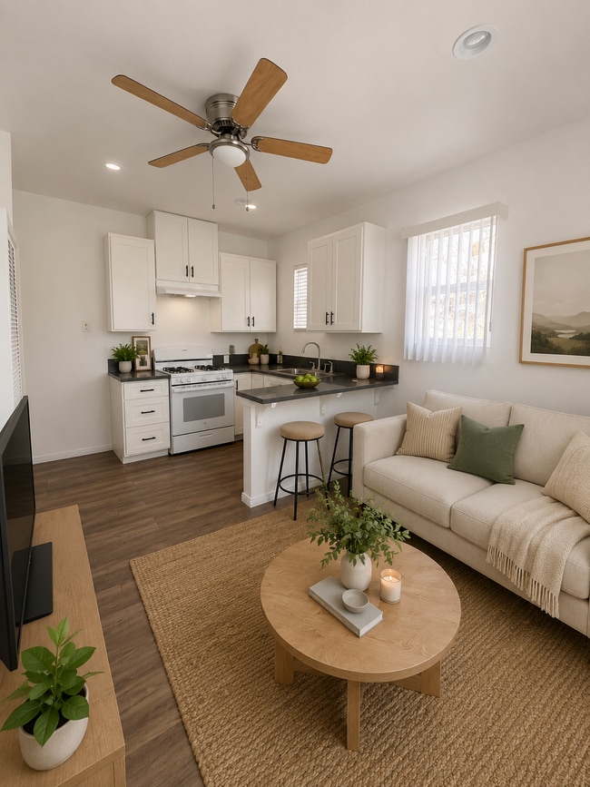 Building Photo - 555 N La Cadena Dr Unit 4