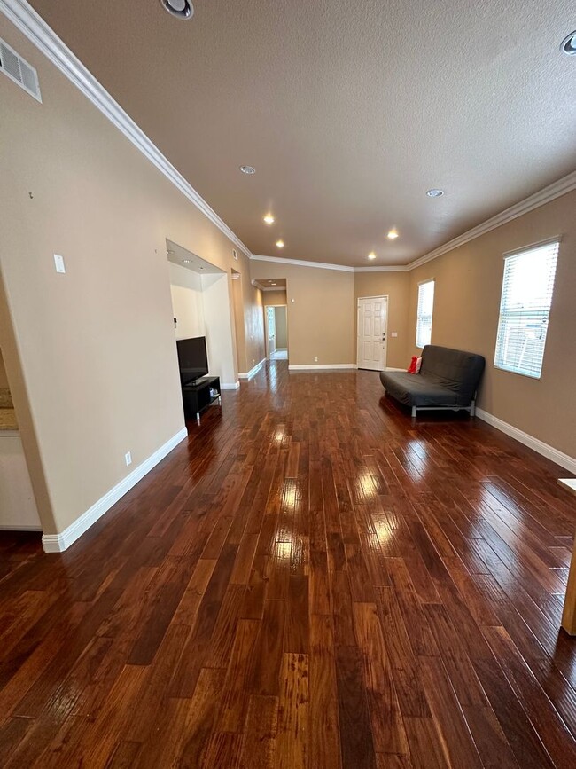 Photo - Single Story 3 Bedrooms in Temeku Hills