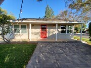 Photo - 10682 Center Dr House
