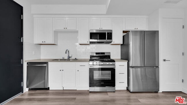 Photo - 667 Wilton Pl Unit 205